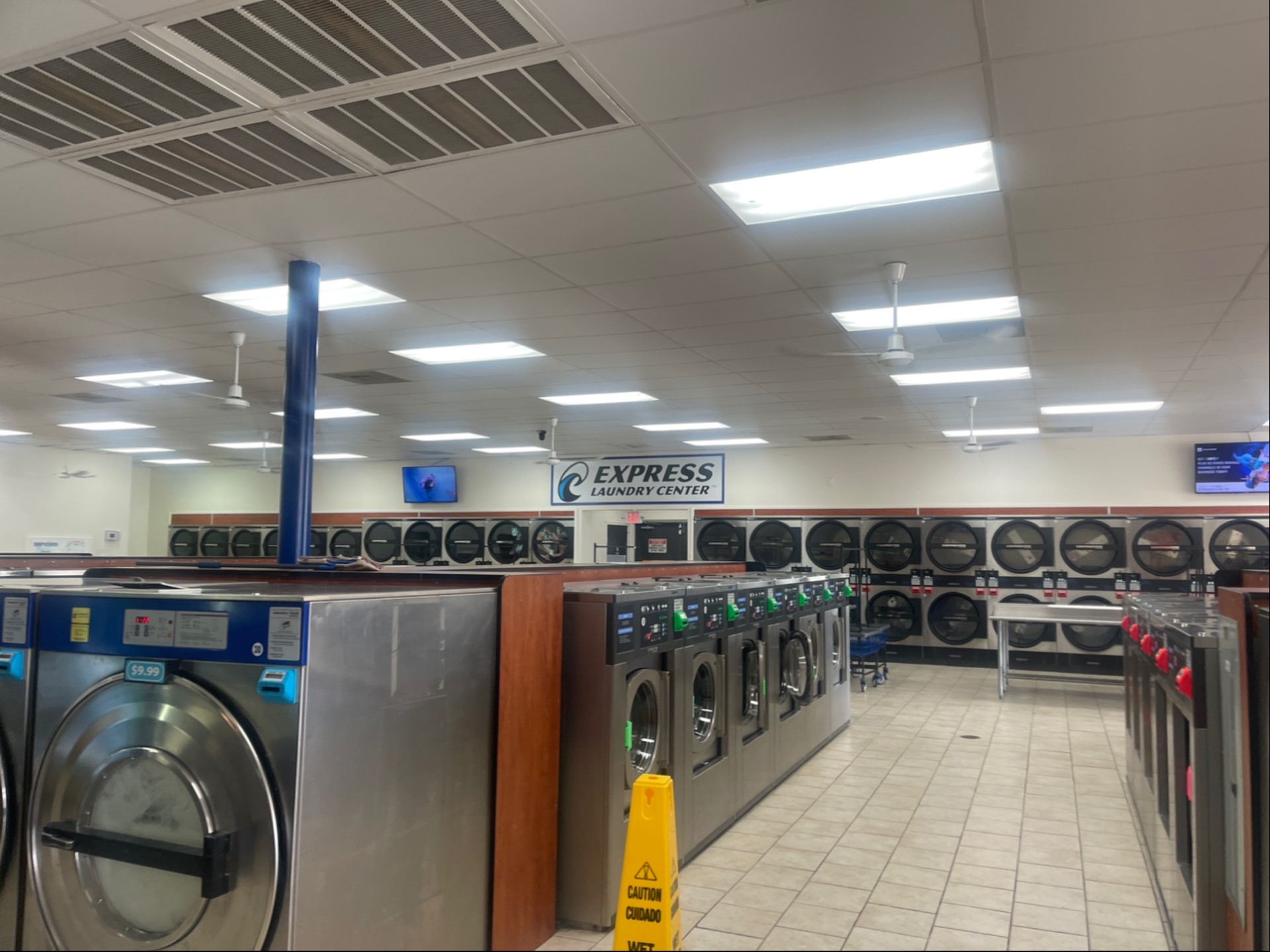 hotel laundry houston tx