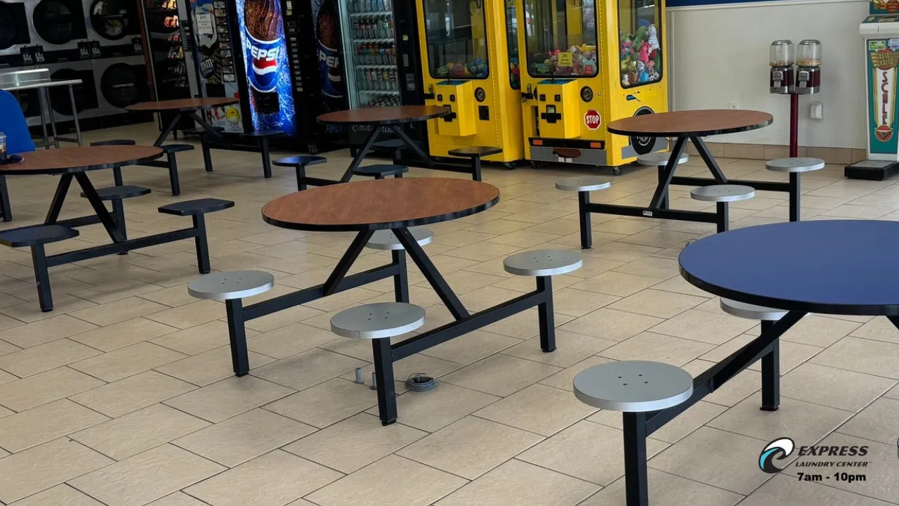 Lavandería de autoservicio cerca de Aldine