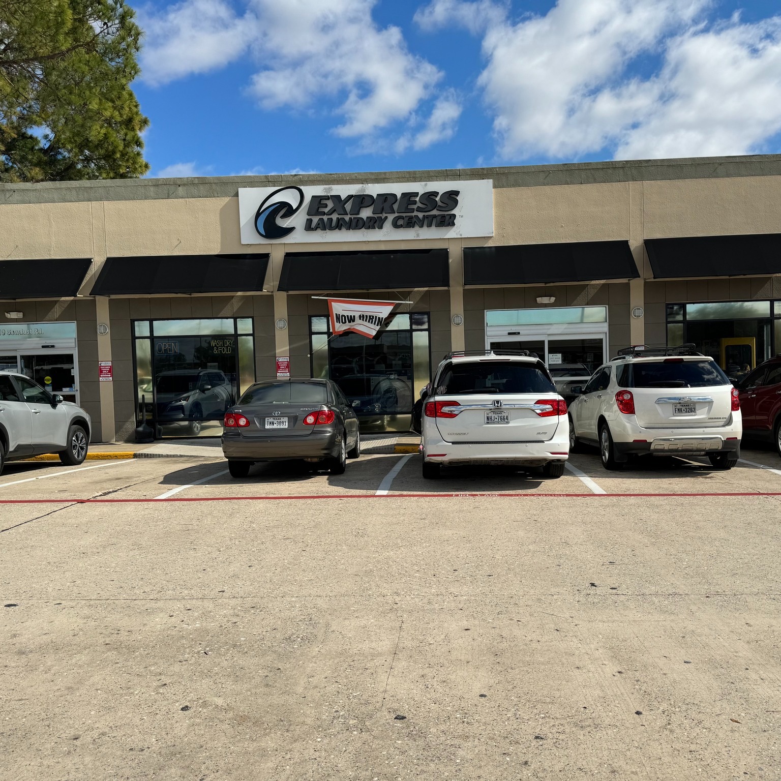 Lavandería en 77387 - Full View