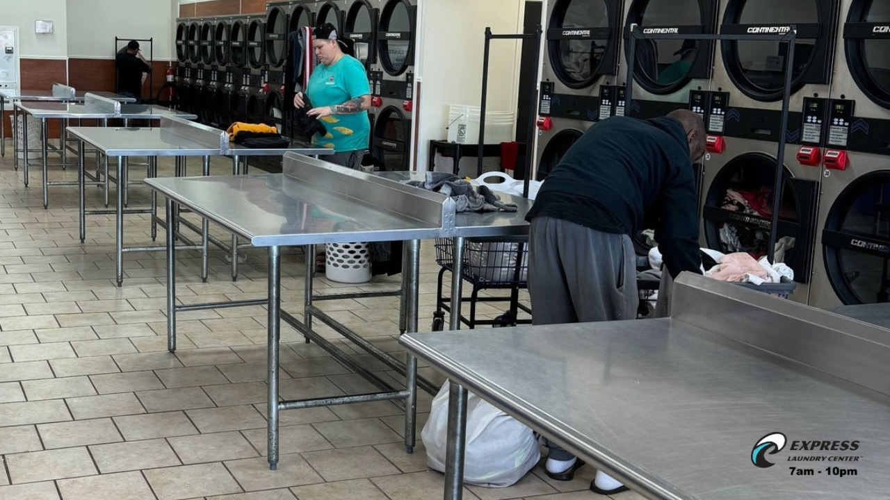 Wash Dry Fold Drop Off Service in 77301