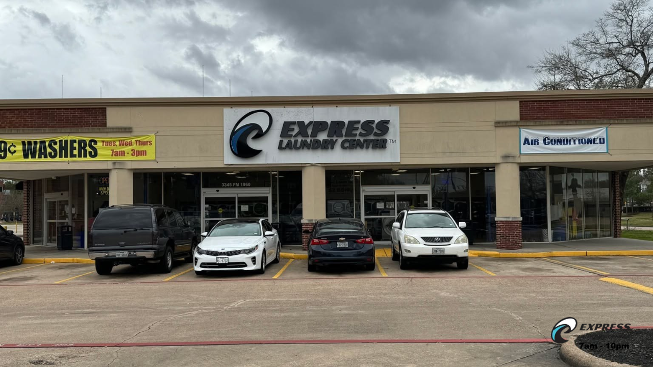 Wash Dry Fold within 1 Mile Radius 77014