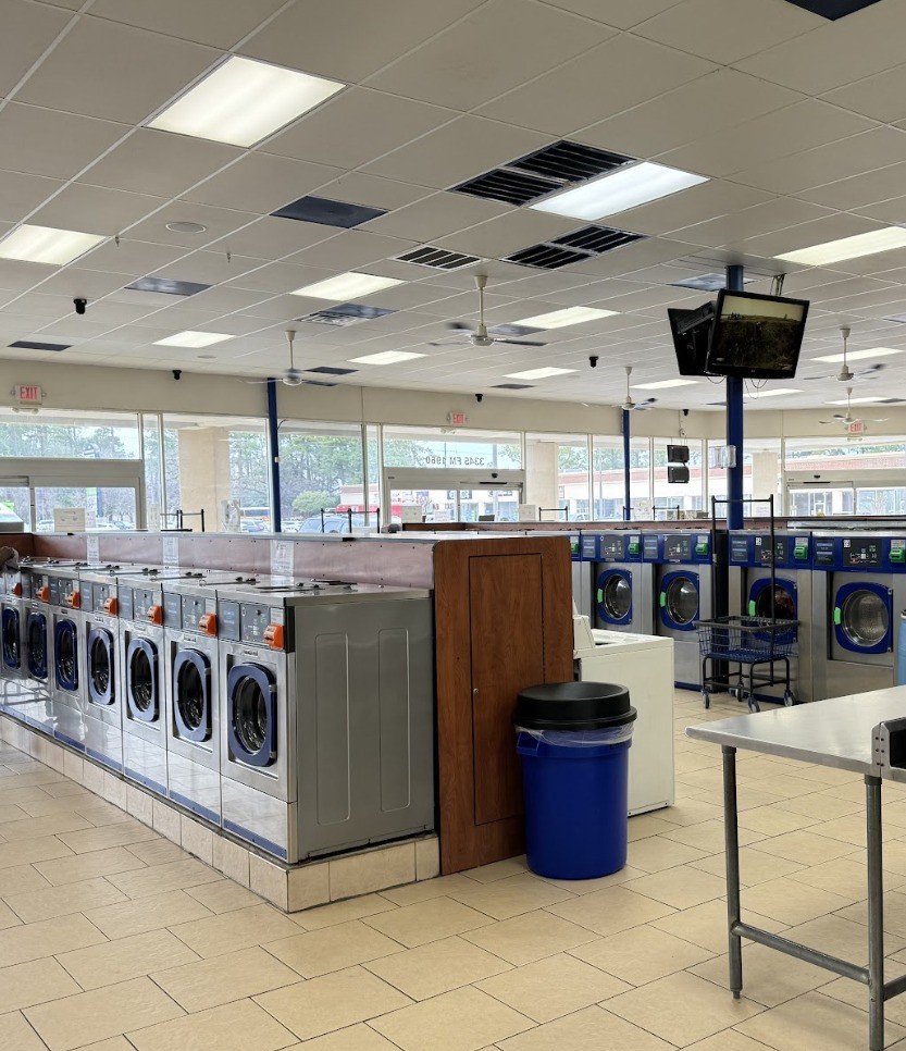 Professional hotel laundry pickup and delivery processing